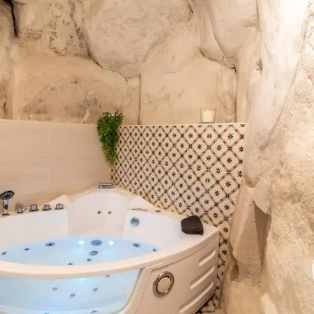 Troglodyte Unique Avec Jacuzzi, Billard Et Jardin, Pres De Doue La Fontaine Et Saumur - Fr-1-622-69 別荘