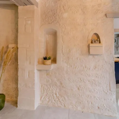 Troglodyte Unique Avec Jacuzzi, Billard Et Jardin, Près De Doué La Fontaine Et Saumur - Fr-1-622-69 Les Ulmes