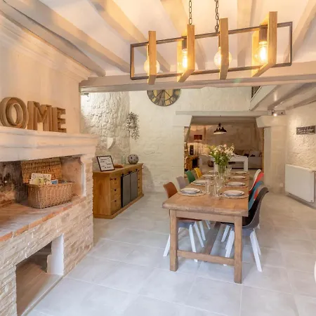 Troglodyte Unique Avec Jacuzzi, Billard Et Jardin, Pres De Doue La Fontaine Et Saumur - Fr-1-622-69 * Les Ulmes